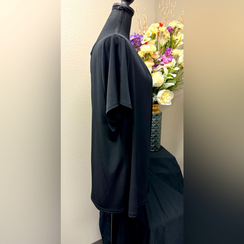 Liz Claiborne Career Chic Elegant Black Pleated Blouse Size 1 X - Picture 2 of 8